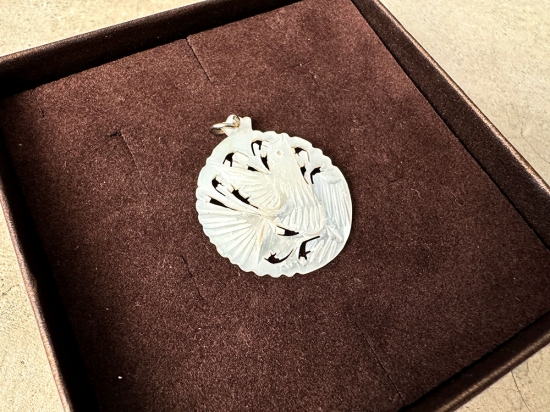 ヴィンテージベツレヘムパール 鳩のブローチ オーバル ヴィンテージ